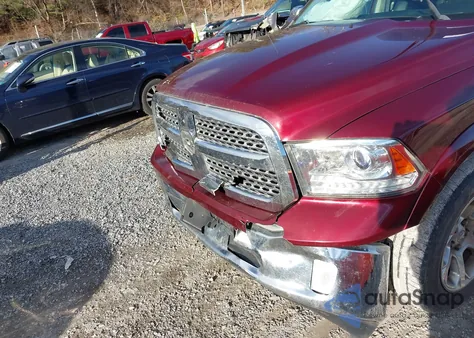 2017 Ram 1500 Laramie z USA, uszkodzony, nr VIN 1C6RR7NT8HS547372